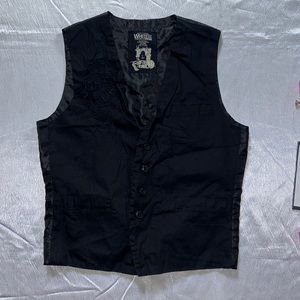 Whitetag black chest large